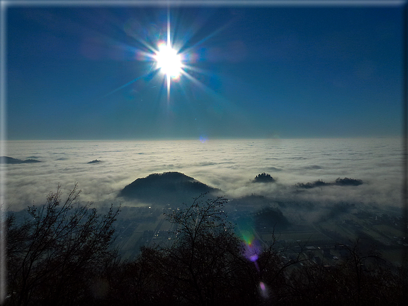 foto Pedemontana Veneta nella nebbia